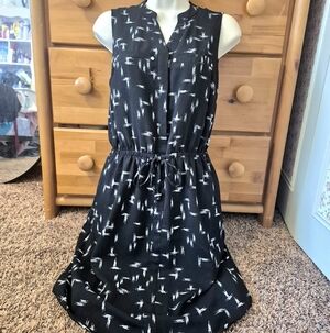Apt. 9 Black Sleeveless Midi Dress with White Abstract Print Size Small